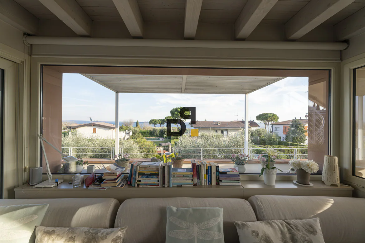 Villa con giardino a Moniga del Garda – foto principale