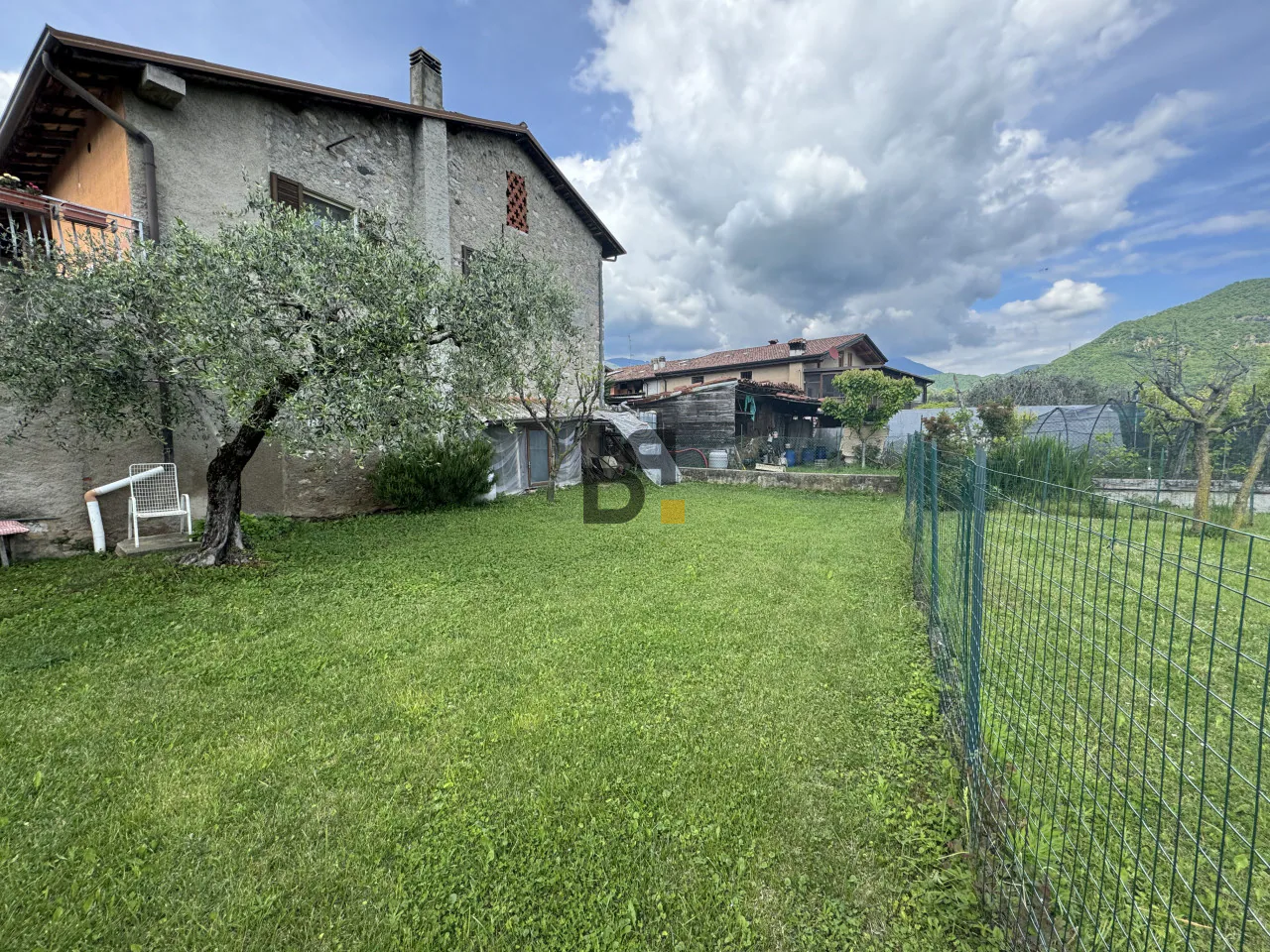 Appartamento con giardino a Roè Volciano: foto 4