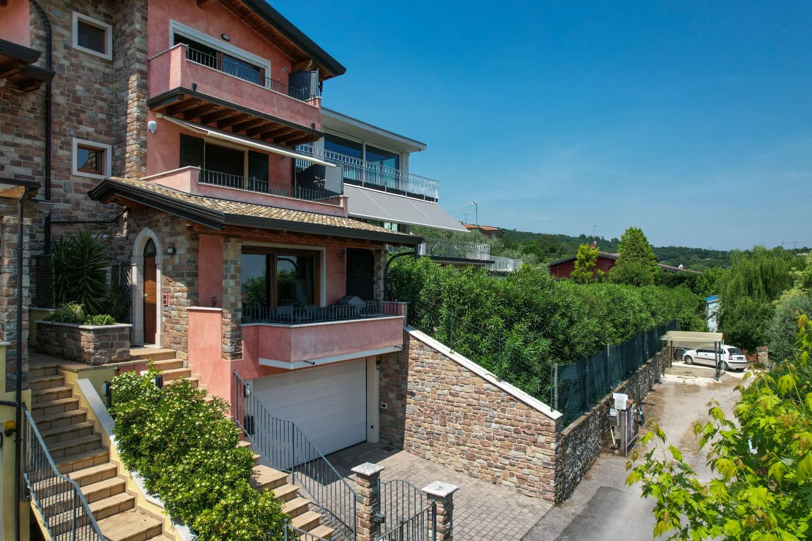 Casa a schiera con piscina e vista lago a Lonato del Garda: foto 5