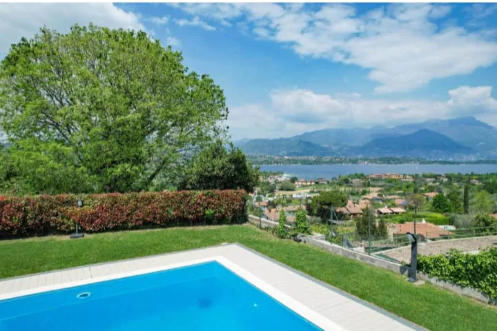 Trilocale con piscina e vista lago a Manerba del Garda: foto 4