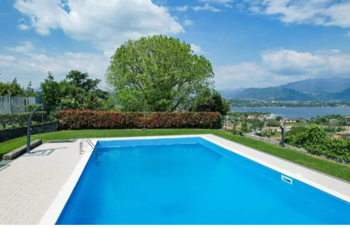 Trilocale con piscina e vista lago a Manerba del Garda: foto 5