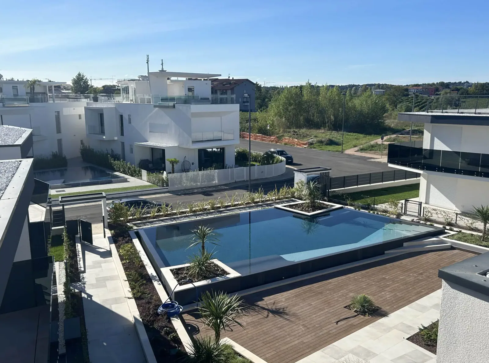 Appartamento con piscina e vista lago a Peschiera del Garda: foto 4