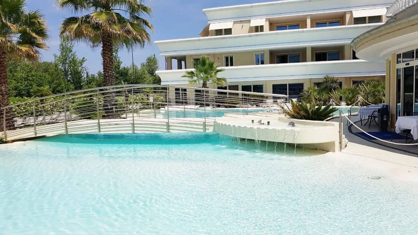Bilocale con piscina a Desenzano del Garda: foto 5